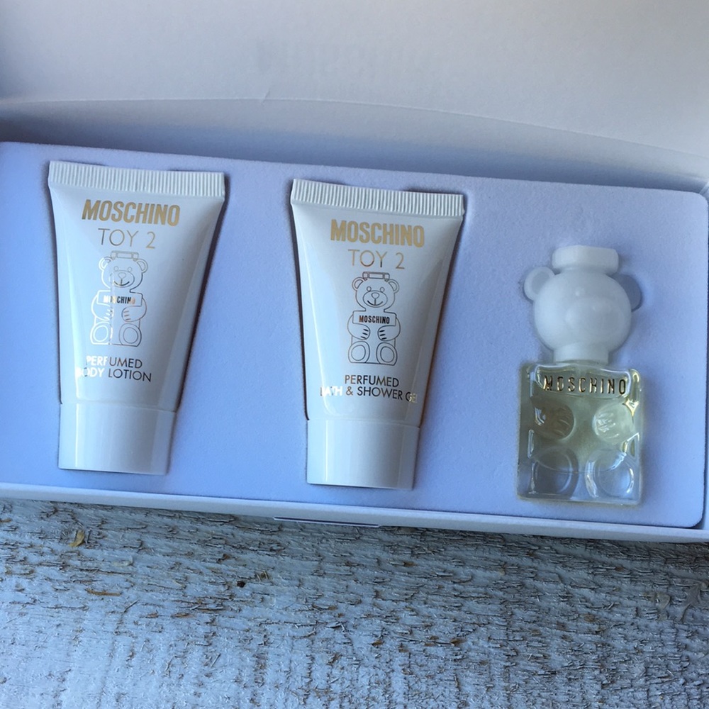 Moschino Toy 2